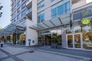 Photo 15: 2109 125 E 14TH Street in North Vancouver: Central Lonsdale Condo for sale in "CENTREVIEW" : MLS®# R2720716
