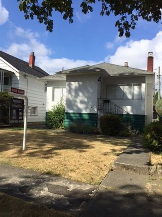 Photo 2: 4109 ELGIN Street in Vancouver: Fraser VE House for sale (Vancouver East)  : MLS®# R2202862