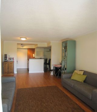 Photo 2: 117 200 WESTHILL Place in Port Moody: College Park PM Condo for sale in "WESTHILL PLACE" : MLS®# R2158066