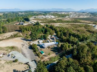 Photo 2: 857 BRADNER Road in Abbotsford: Aberdeen House for sale : MLS®# R2816502