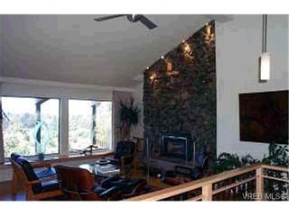 Photo 3: 3624 Revelstoke Pl in VICTORIA: SE Cedar Hill House for sale (Saanich East)  : MLS®# 315688