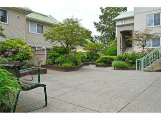Photo 12: 24 270 CASEY Street in Coquitlam: Maillardville Townhouse for sale in "CHATEAU LAVAL" : MLS®# V1066435