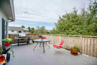 Photo 7: 5815 BURNS Place in Burnaby: Upper Deer Lake House for sale in "Upper Dear Lake" (Burnaby South)  : MLS®# R2208799