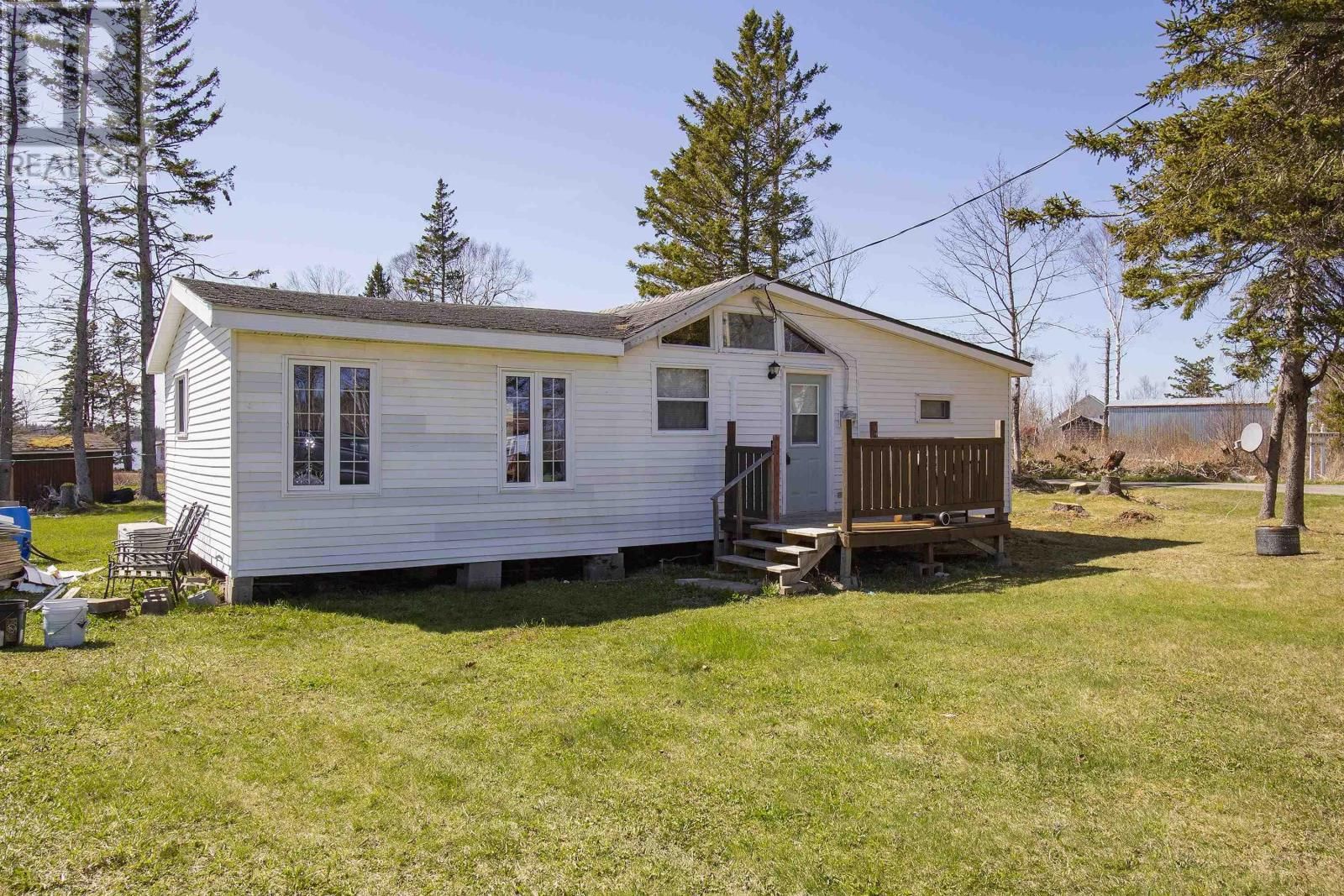 Main Photo: 53 Jackson Point Road in Tidnish Bridge: House for sale : MLS®# 202308228