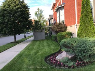 Photo 2: 213 Walkerville Road in Markham: Cornell House (2 1/2 Storey) for sale : MLS®# N8480510
