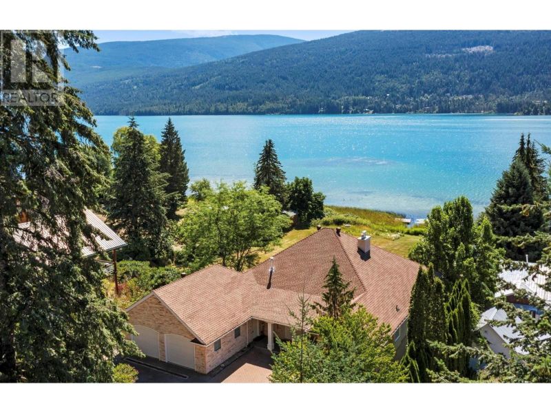 FEATURED LISTING: 3638 Parri Road Tappen