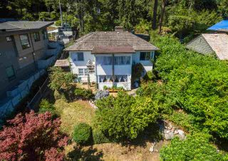 Photo 3: 3548 CREERY Avenue in West Vancouver: West Bay House for sale : MLS®# R2864003