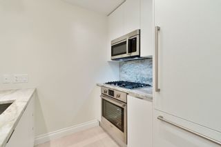 Photo 11: 602 175 VICTORY SHIP Way in North Vancouver: Lower Lonsdale Condo for sale in "CASCADE AT THE PIER" : MLS®# R2498097