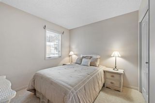 Photo 19: 159 Sierra Morena Terrace SW in Calgary: Signal Hill Semi Detached (Half Duplex) for sale : MLS®# A2030685