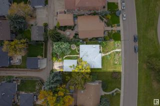 Main Photo: 8739 STRATHEARN Crescent in Edmonton: Zone 18 House for sale : MLS®# E4375938