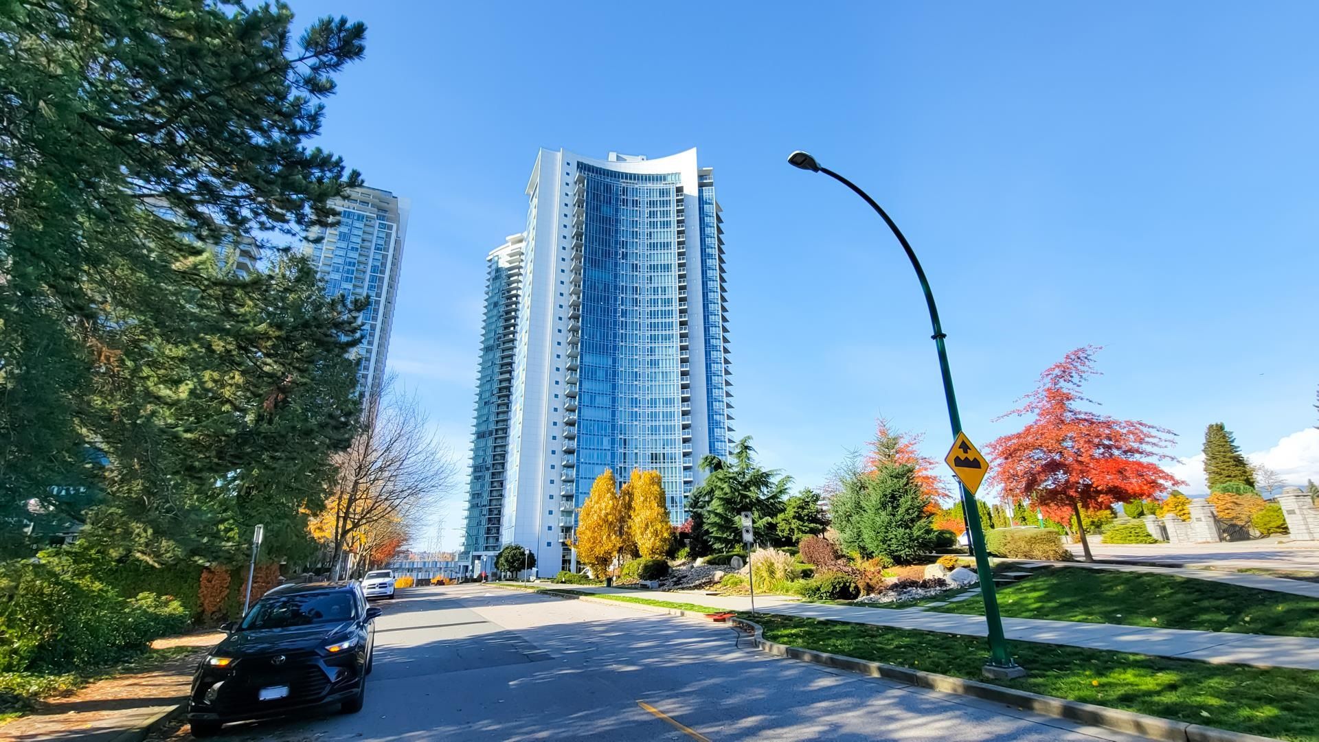 Main Photo: 1502 4189 HALIFAX Street in Burnaby: Brentwood Park Condo for sale in "AVIARA" (Burnaby North)  : MLS®# R2836016