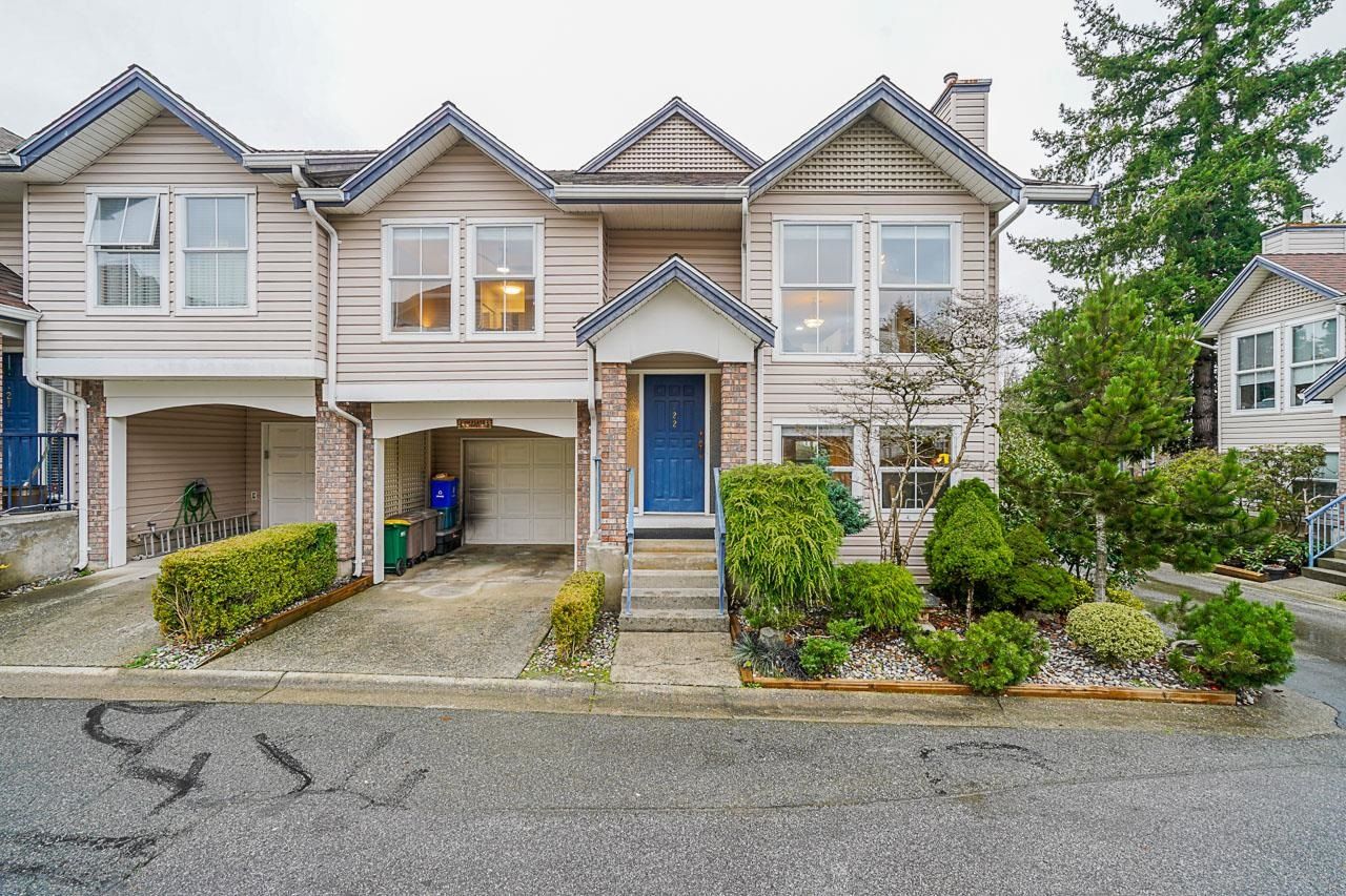 Main Photo: 22 8716 WALNUT GROVE Drive in Langley: Walnut Grove Townhouse for sale in "WILLOW ARBOR" : MLS®# R2636978