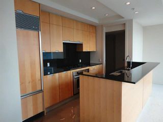 Photo 7: 3306 1077 W CORDOVA Street in Vancouver: Coal Harbour Condo for sale in "SHAW TOWERS" (Vancouver West)  : MLS®# V1107361