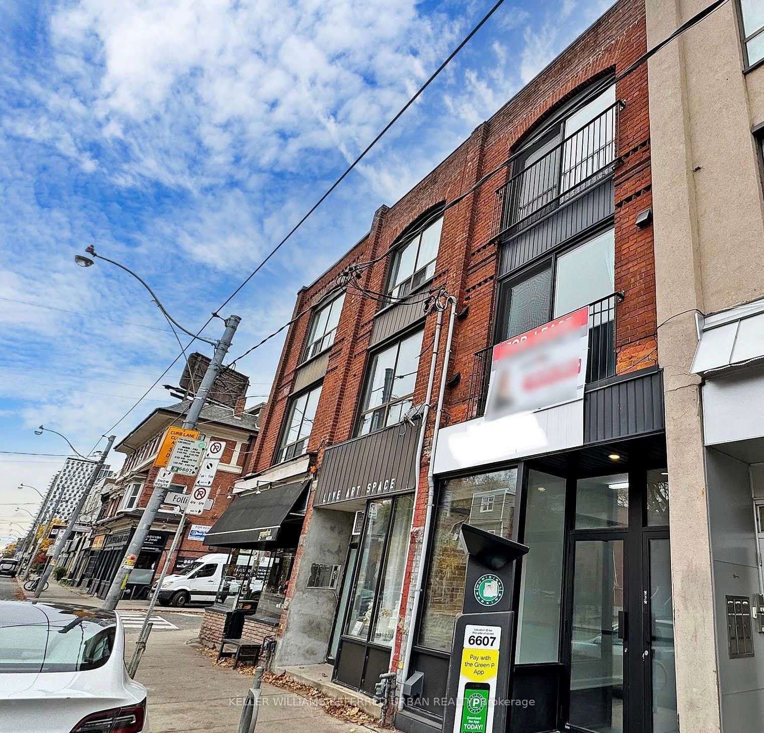 Main Photo: 972 Bathurst Street in Toronto: Annex Property for lease (Toronto C02)  : MLS®# C7400938