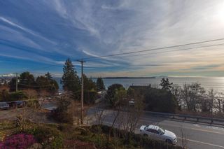 Photo 33: 14249 MARINE Drive: White Rock House for sale (South Surrey White Rock)  : MLS®# R2698738