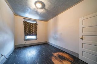 Photo 10: 385 Aikins Street in Winnipeg: North End Residential for sale (4C)  : MLS®# 202301392