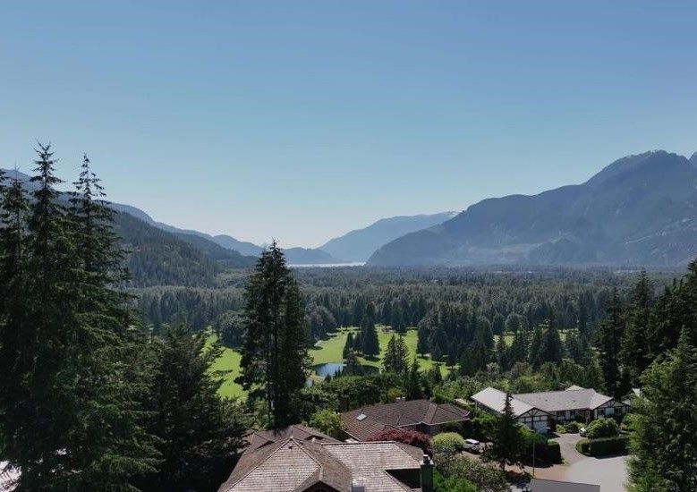 FEATURED LISTING: 40220 KINTYRE Drive Squamish