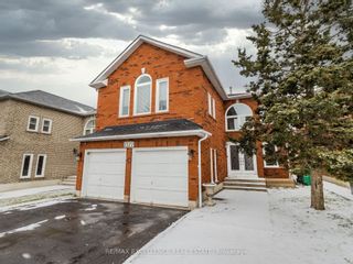 Photo 2: 1577 Astrella Crescent in Mississauga: East Credit House (2-Storey) for sale : MLS®# W8167882