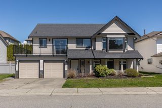 Photo 1: 35449 CALGARY Avenue in Abbotsford: Abbotsford East House for sale : MLS®# R2876258