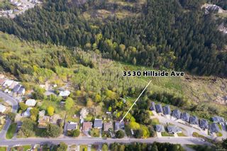 Photo 6: 3530 Hillside Ave in Nanaimo: Na Uplands Multi Family for sale : MLS®# 931499