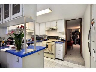 Photo 9: 3756 ONTARIO Street in Vancouver: Main Triplex for sale in "Cambie/Main" (Vancouver East)  : MLS®# V869653