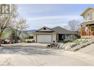 Photo 1: 5812 Richfield Place Westmount: Okanagan Shuswap Real Estate Listing: MLS®# 10309308
