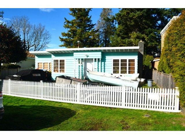 Main Photo: 2991 MCBRIDE Avenue in Surrey: Crescent Bch Ocean Pk. House for sale in "CRESCENT BEACH" (South Surrey White Rock)  : MLS®# F1433587