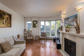 Photo 5: 205 2428 W 1ST Avenue in Vancouver: Kitsilano Condo for sale in "NOBLE HOUSE" (Vancouver West)  : MLS®# R2450860