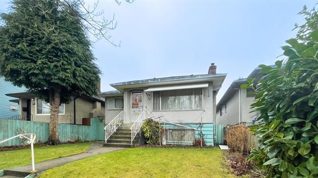 Main Photo: 823 West 64th Avenue in Vancouver: Marpole House for sale (Vancouver West)  : MLS®# R2646399