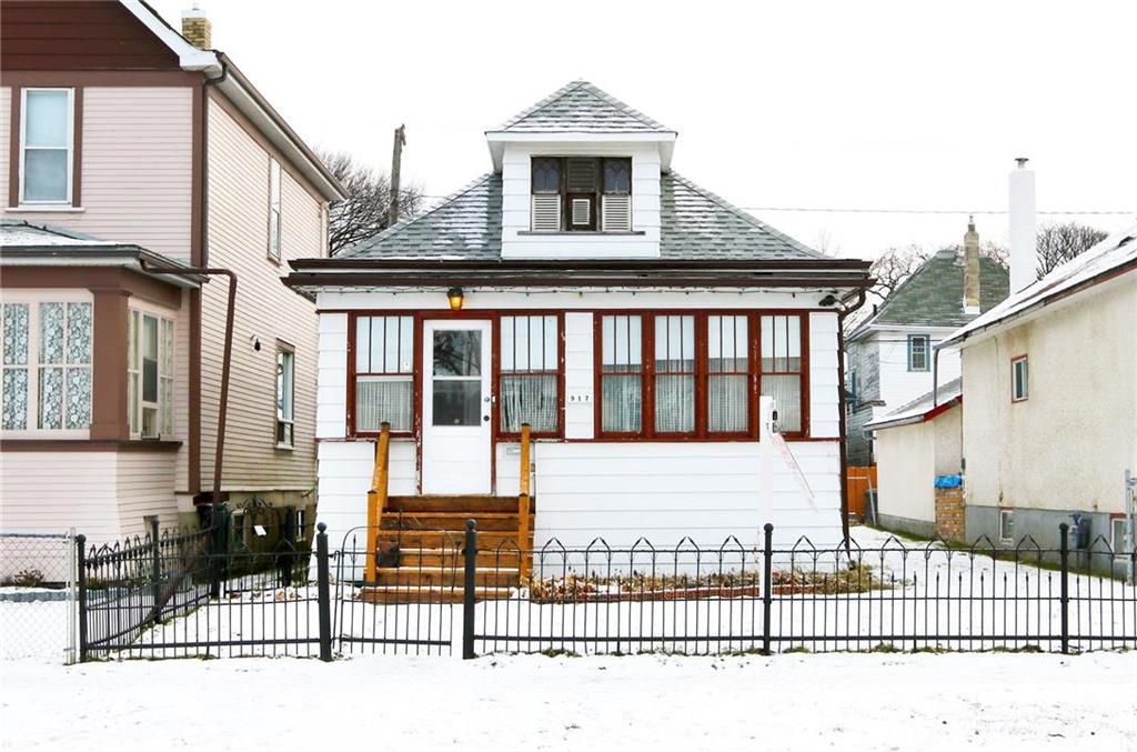 Main Photo: 917 Ingersoll Street in Winnipeg: West End Residential for sale (5C)  : MLS®# 1931885