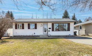 Photo 1: 233 Assiniboine Drive in Saskatoon: River Heights SA Residential for sale : MLS®# SK966252