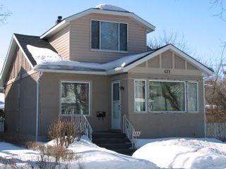 Main Photo: 471 Richot Street in Winnipeg: St Boniface Single Family Detached for sale (2b)  : MLS®# 2605907