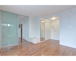 Photo 4: 408 1030 W BROADWAY in Vancouver: Fairview VW Condo for sale (Vancouver West)  : MLS®# R2119107