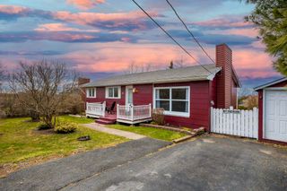 Main Photo: 13 Cross Road in Dartmouth: 17-Woodlawn, Portland Estates, N Residential for sale (Halifax-Dartmouth)  : MLS®# 202406722