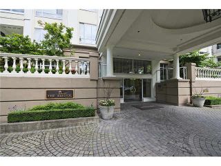 Photo 3: 223 5735 HAMPTON Place in Vancouver: University VW Condo for sale in "The Bristol" (Vancouver West)  : MLS®# V1065144