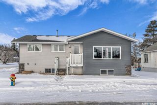 Photo 1: 1124 9th Street in Perdue: Residential for sale : MLS®# SK959572