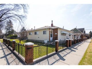 Photo 1: 639 19 Avenue NW in Calgary: Mount Pleasant House for sale : MLS®# C4111852