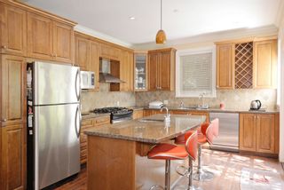 Photo 3: 2918 W 13TH Avenue in Vancouver: Kitsilano House for sale (Vancouver West)  : MLS®# R2162881