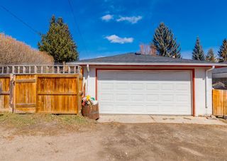 Photo 21: 39 Healy Drive SW in Calgary: Haysboro Detached for sale : MLS®# A1206322