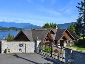 FEATURED LISTING: 89 Forbes Road Gibsons