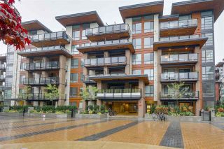 Main Photo: 404 719 W 3RD STREET in North Vancouver: Harbourside Condo for sale : MLS®# R2446930