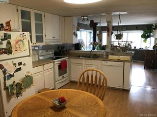 Photo 4: 9 2807 Sooke Lake Rd in VICTORIA: La Goldstream Manufactured Home for sale (Langford)  : MLS®# 812441