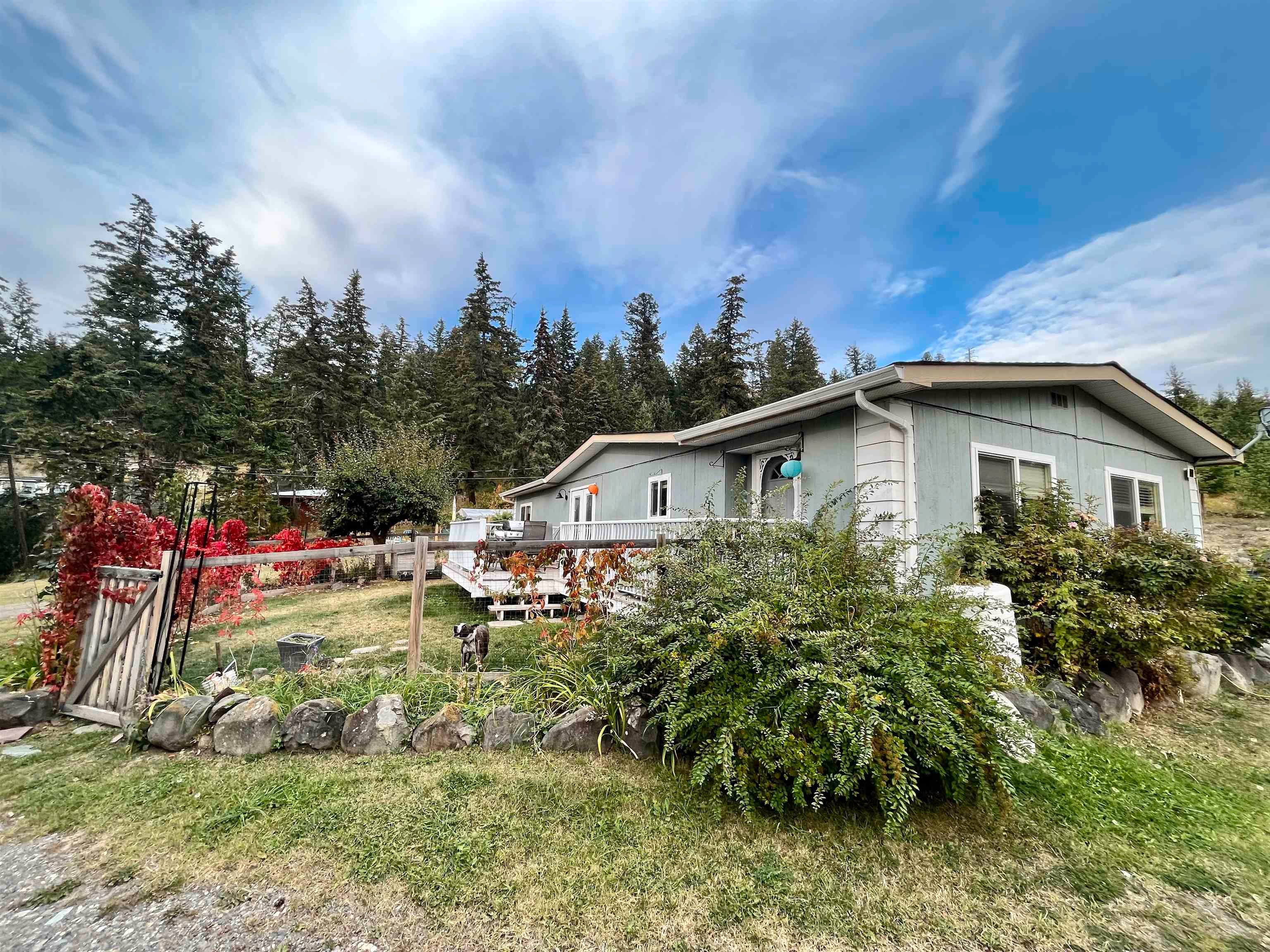Main Photo: 120 LIKELY Road: 150 Mile House Manufactured Home for sale (Williams Lake)  : MLS®# R2728412