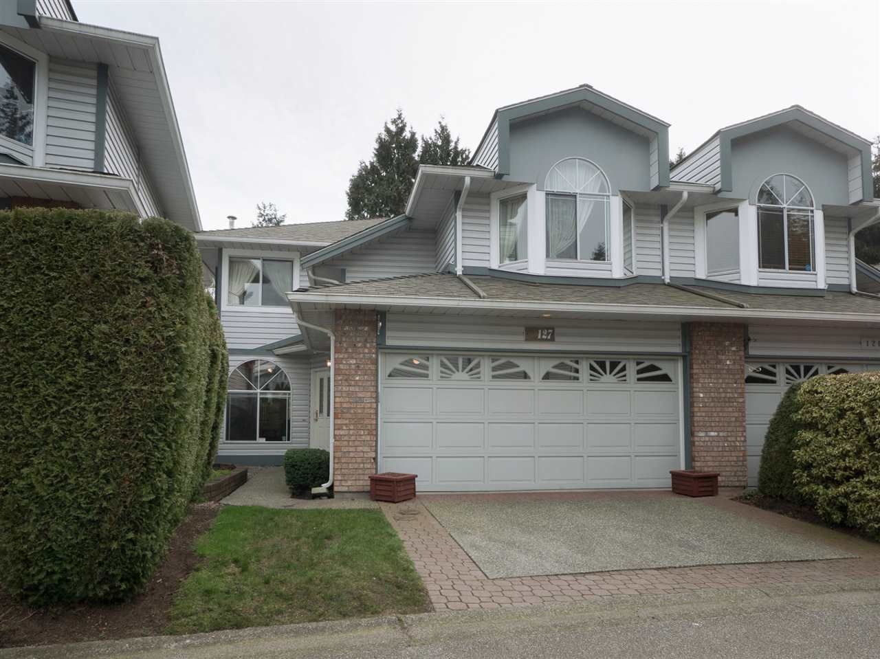 Main Photo: 127 12044 S BOUNDARY Drive in Surrey: Panorama Ridge Townhouse for sale in "PARKWYND" : MLS®# R2238956