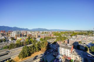 Photo 15: 1803 125 MILROSS Avenue in Vancouver: Downtown VE Condo for sale in "Creekside" (Vancouver East)  : MLS®# R2725817
