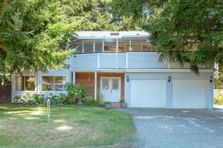 Photo 2: 2957 HUMPBACK Rd in Langford: La Goldstream House for sale : MLS®# 913069