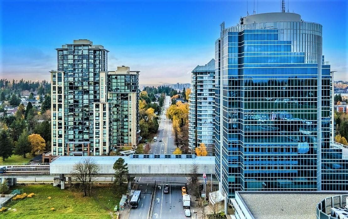 Main Photo: 1708 10777 UNIVERSITY Drive in Surrey: Whalley Condo for sale in "CITY POINT" (North Surrey)  : MLS®# R2638964