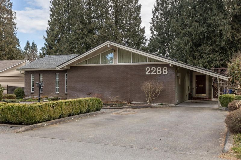 FEATURED LISTING: 2288 ROSEWOOD Drive Abbotsford
