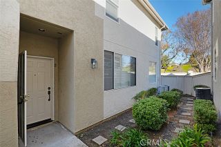 Photo 4: SCRIPPS RANCH Townhouse for sale : 2 bedrooms : 11821 Spruce Run Drive #B in San Diego