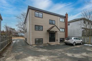 Photo 2: 27 Quarry Road in Halifax: 8-Armdale/Purcell's Cove/Herring Multi-Family for sale (Halifax-Dartmouth)  : MLS®# 202408132